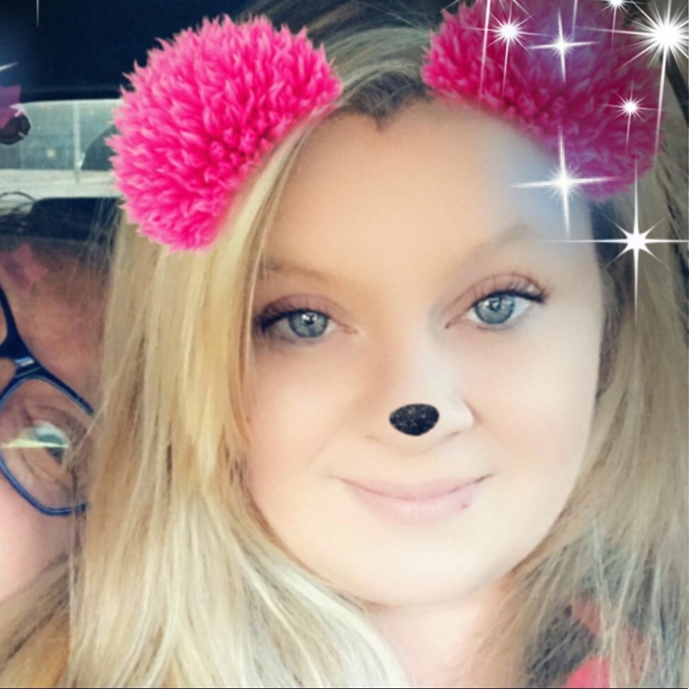 Meet your Posher, Malinda